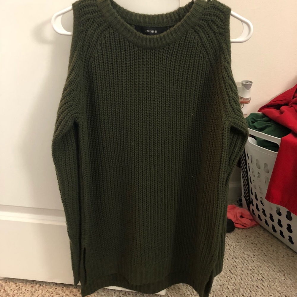 FOREVER XXI OLIVE CABLE KNIT SWEATER